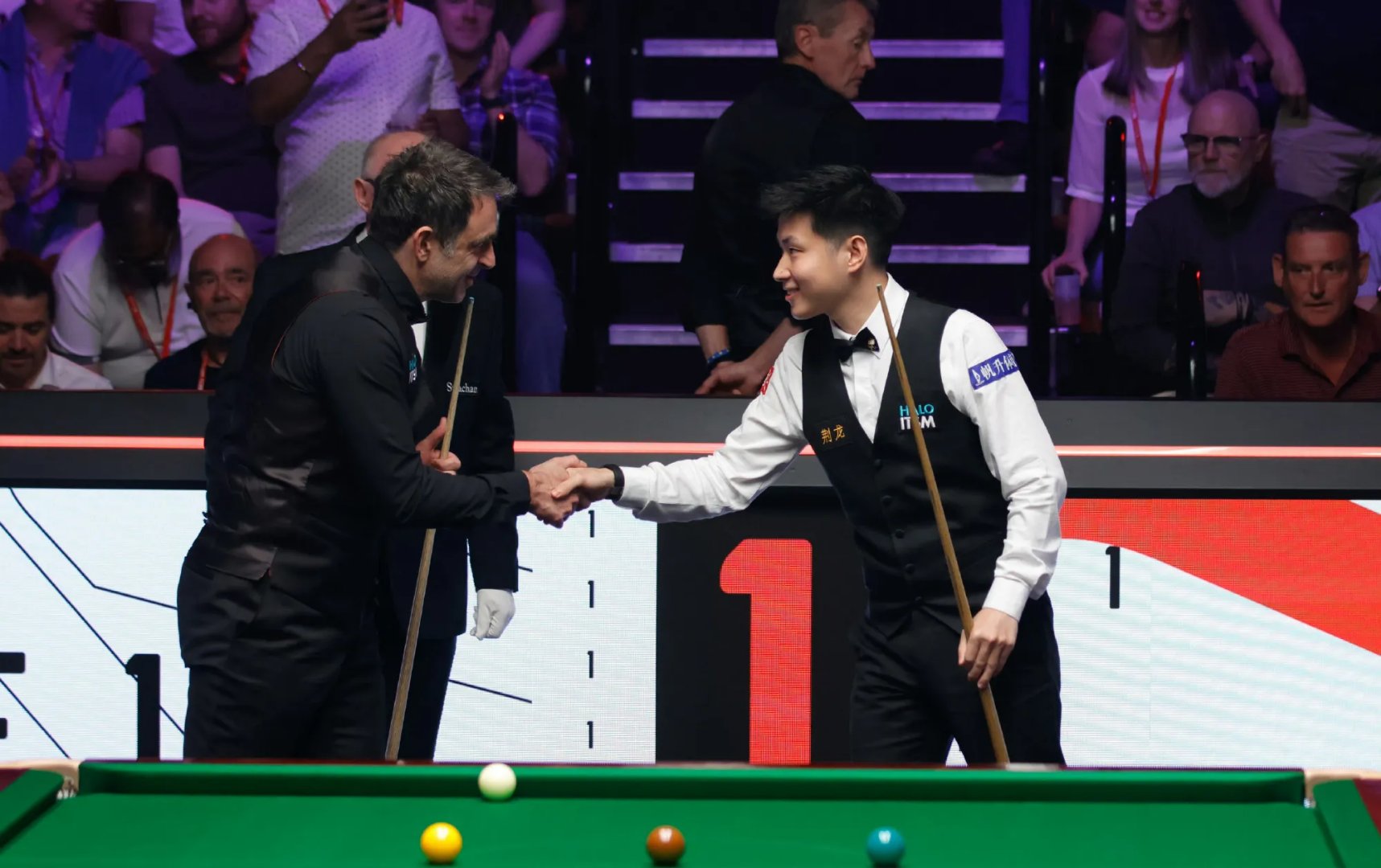 比赛紧张刺激,场面火爆引人入胜 比赛紧张刺激,场面火爆引人入胜