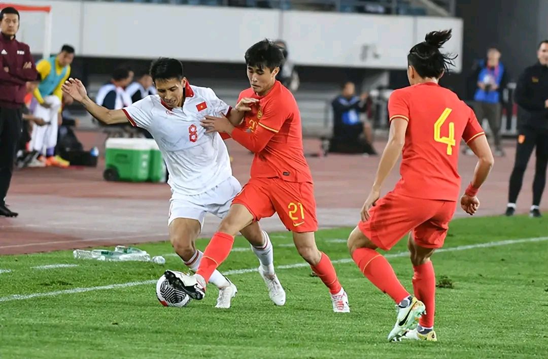 球队备战决赛系列赛，展开紧张训练