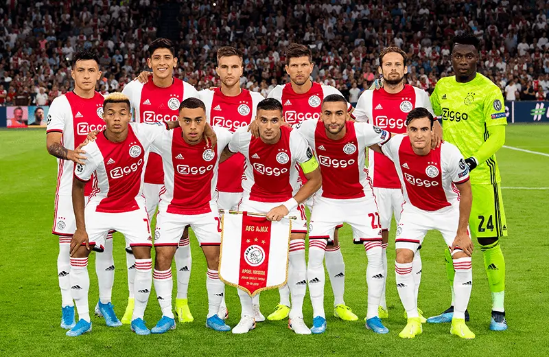 阿贾克斯取得胜利,晋级领跑! 阿贾克斯取得胜利,晋级领跑!