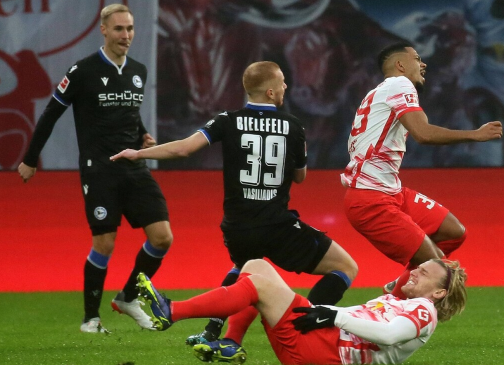 格尔那主场失利,保级形势严峻的简单介绍 格尔那主场失利,保级形势严峻的简单介绍