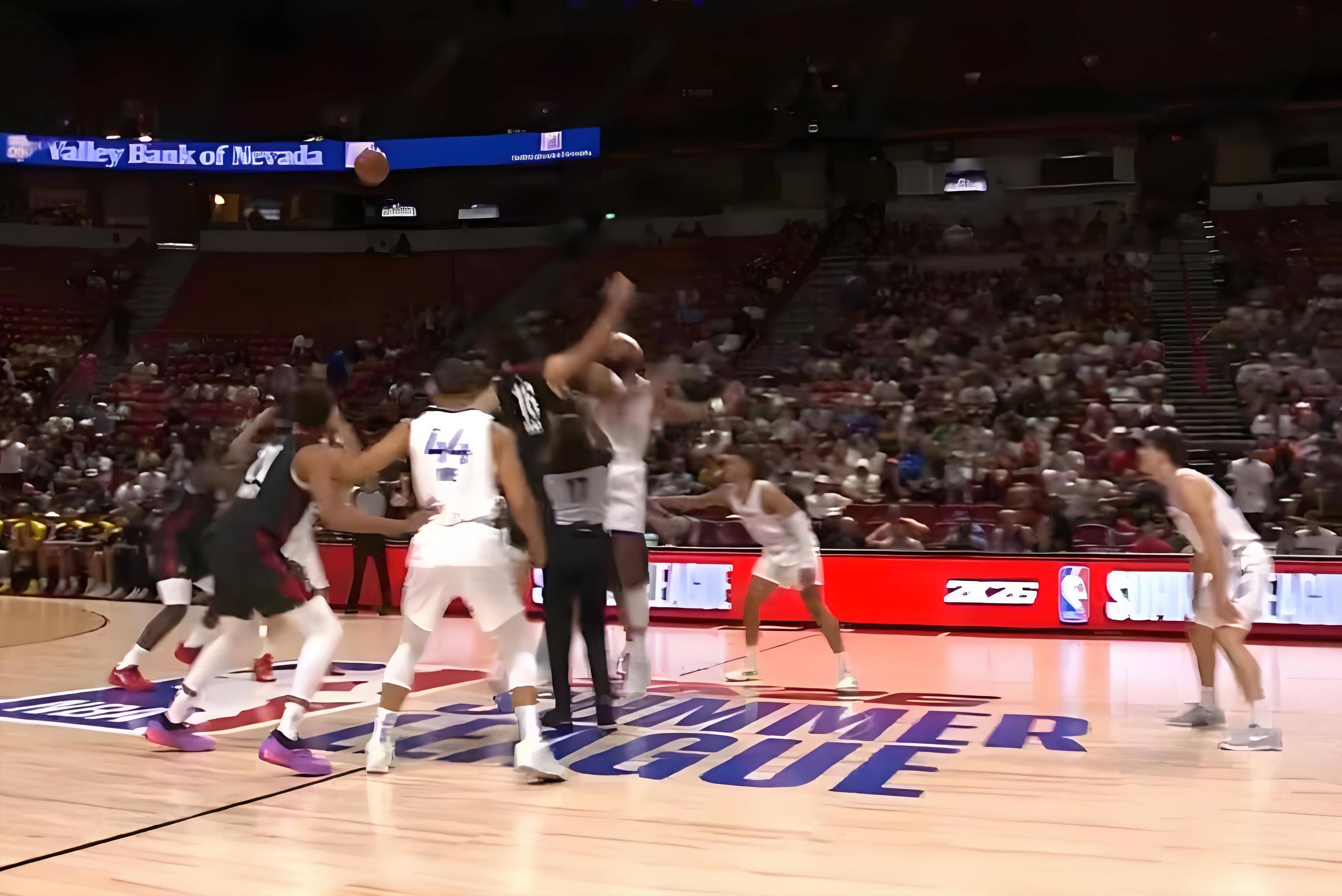 勇士轻取胜利,凯尔特人痛失胜机 勇士轻取胜利,凯尔特人痛失胜机