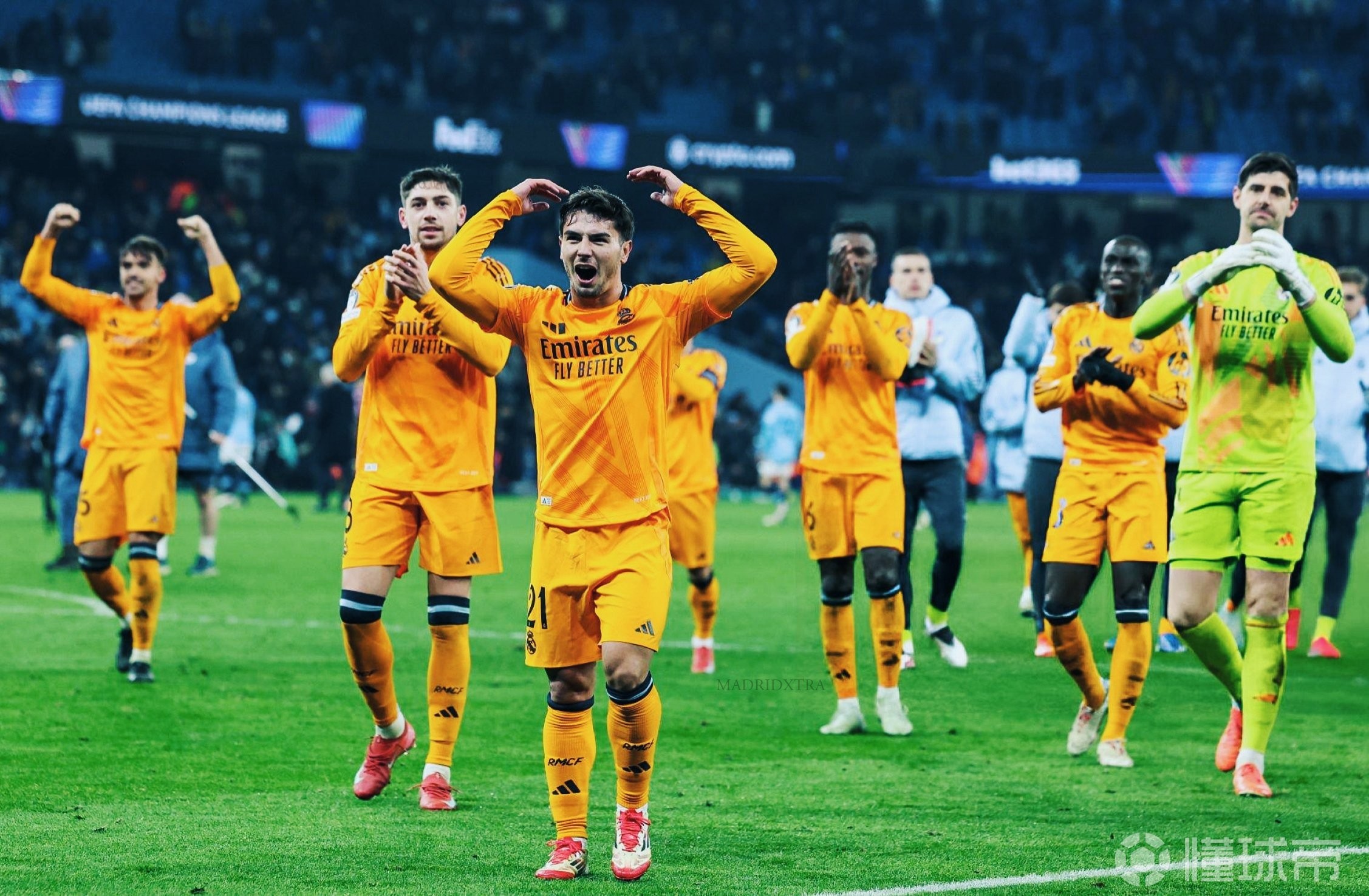 皇马客场击败瓦伦西亚,挺进联赛前三 皇马客场击败瓦伦西亚,挺进联赛前三