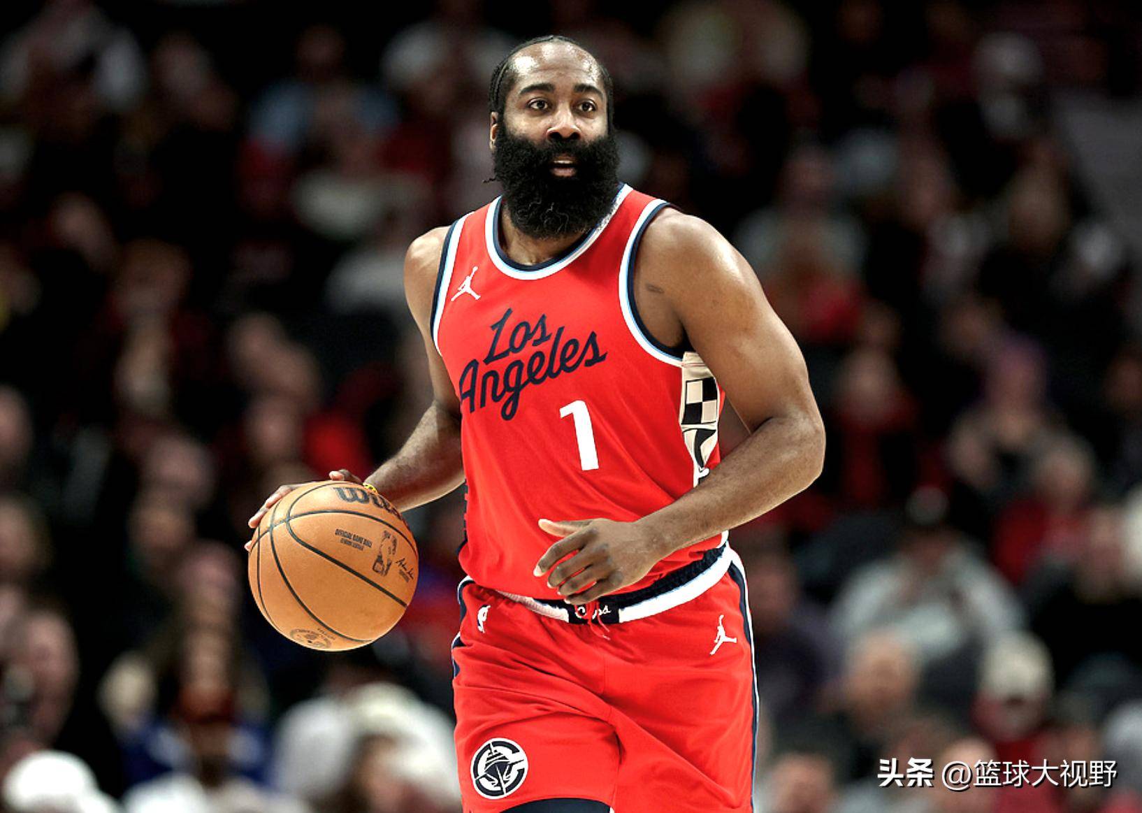 快船负开拓者,西部排名下滑 快船负开拓者,西部排名下滑