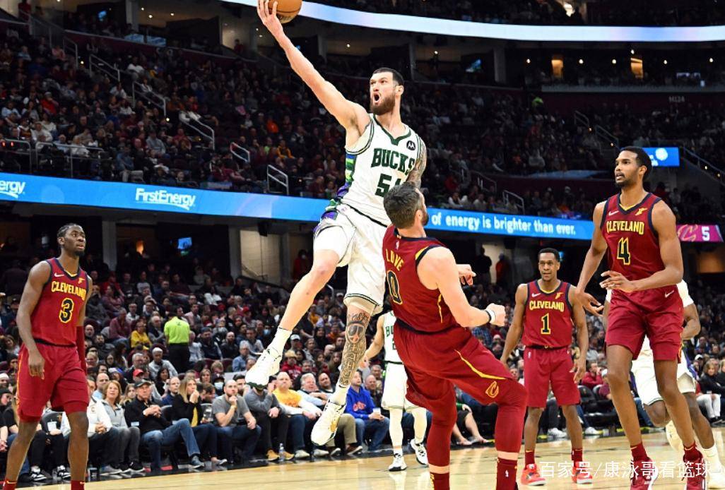 雄鹿击败篮网排名升至第二