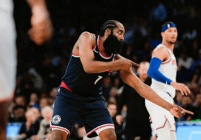 开拓者客场逆转尼克斯,豪取五连胜 开拓者客场逆转尼克斯,豪取五连胜