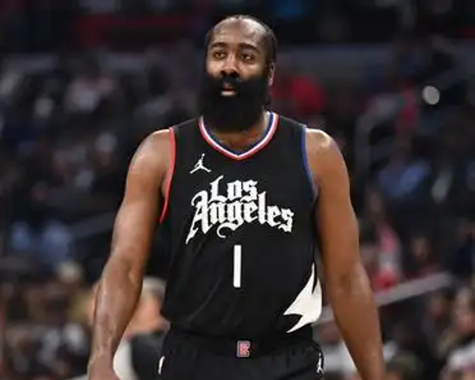 黄蜂主场大胜快船，取得胜利