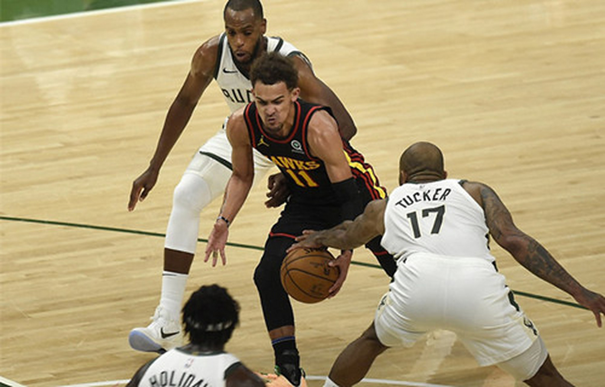 东部决赛惊险展开,雄鹿一分险胜老鹰迎来转机的简单介绍 东部决赛惊险展开,雄鹿一分险胜老鹰迎来转机的简单介绍