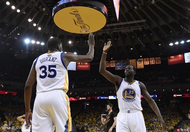 勇士外线火力全开，命中率达到%