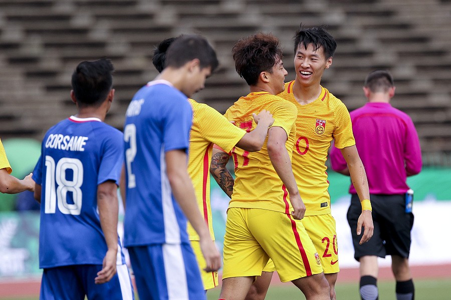 包含印度队绝杀日本队，黄鸭组合统治全场的词条